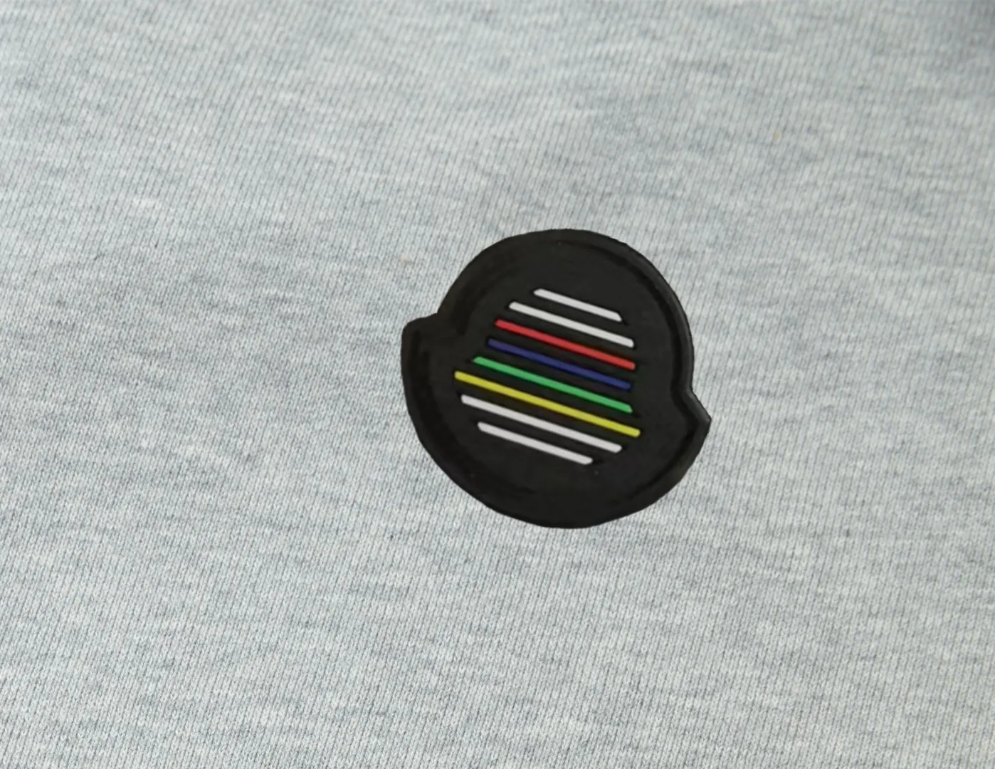 【MONCLER 公式旗艦店】モンクレール ショートパンツ  ご好評に付き再入荷！