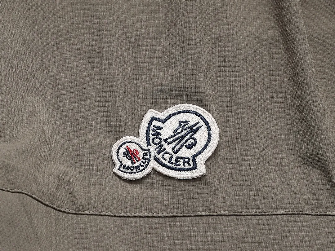 【MONCLER 公式旗艦店】モンクレール   ショートパンツ  ご好評に付き再入荷！