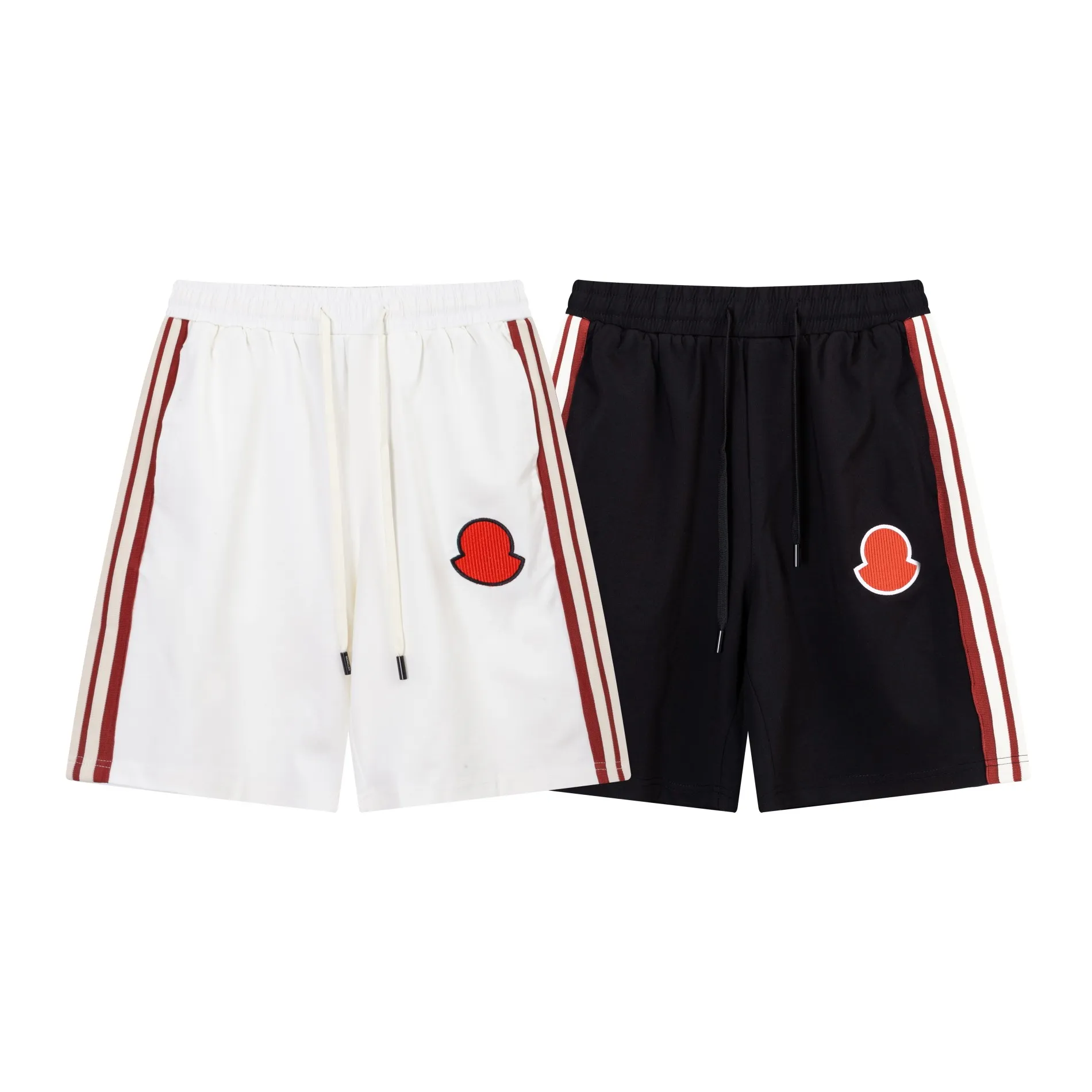 【MONCLER  公式旗艦店】モンクレール  ショートパンツ  ご好評に付き再入荷！
