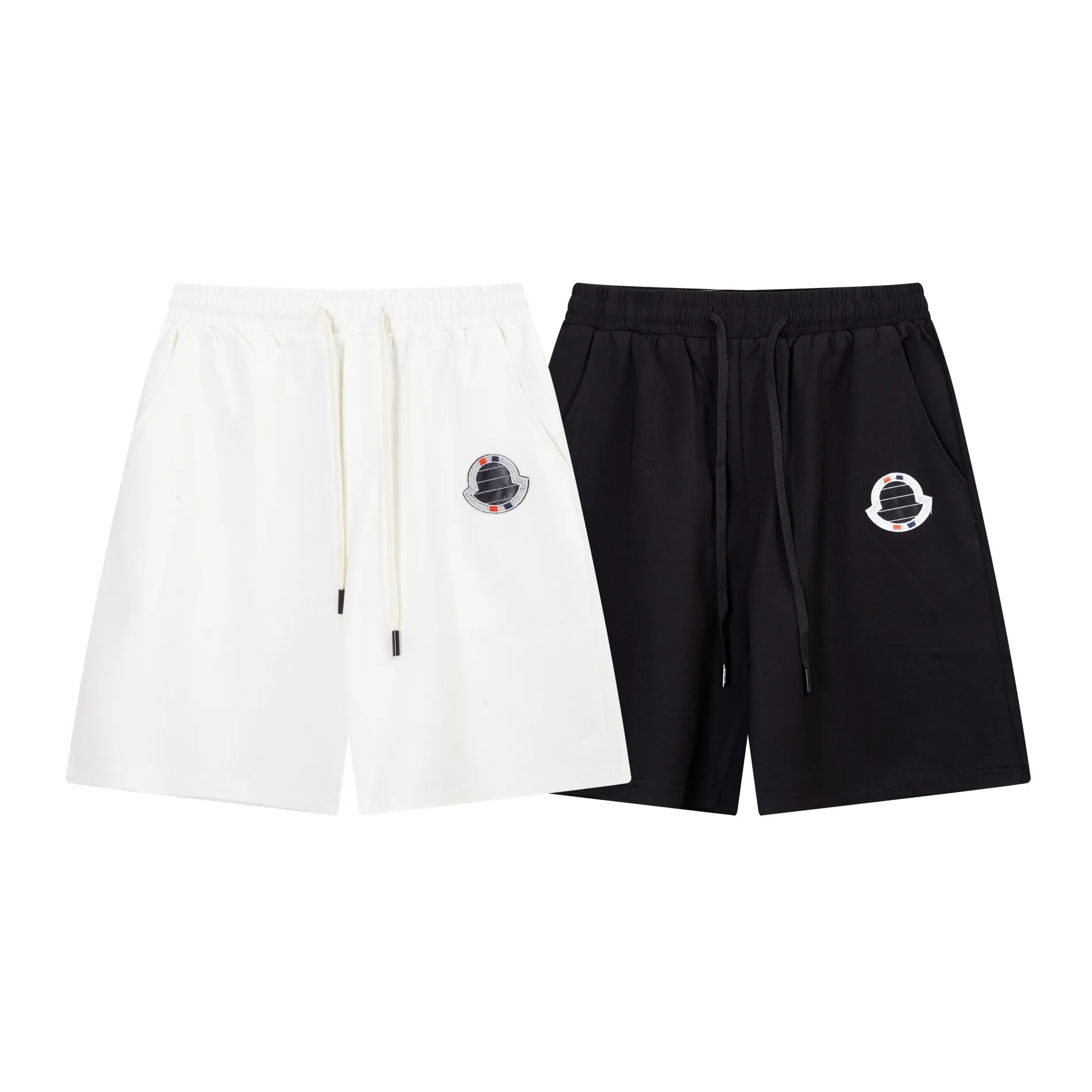 【MONCLER  公式旗艦店】モンクレール  ショートパンツ  ご好評に付き再入荷！