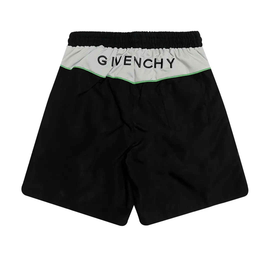 【GIVENCHY 公式旗艦店】ジバンシー   ショートパンツご好評に付き再入荷！