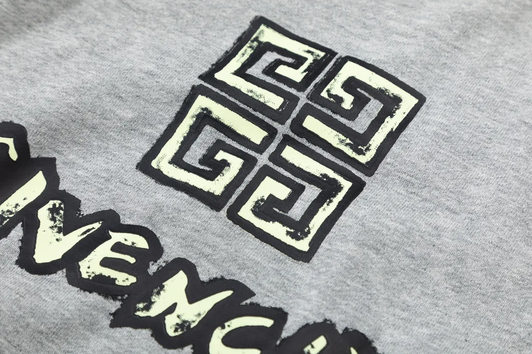 【GIVENCHY 公式旗艦店】ジバンシー   ショートパンツご好評に付き再入荷！