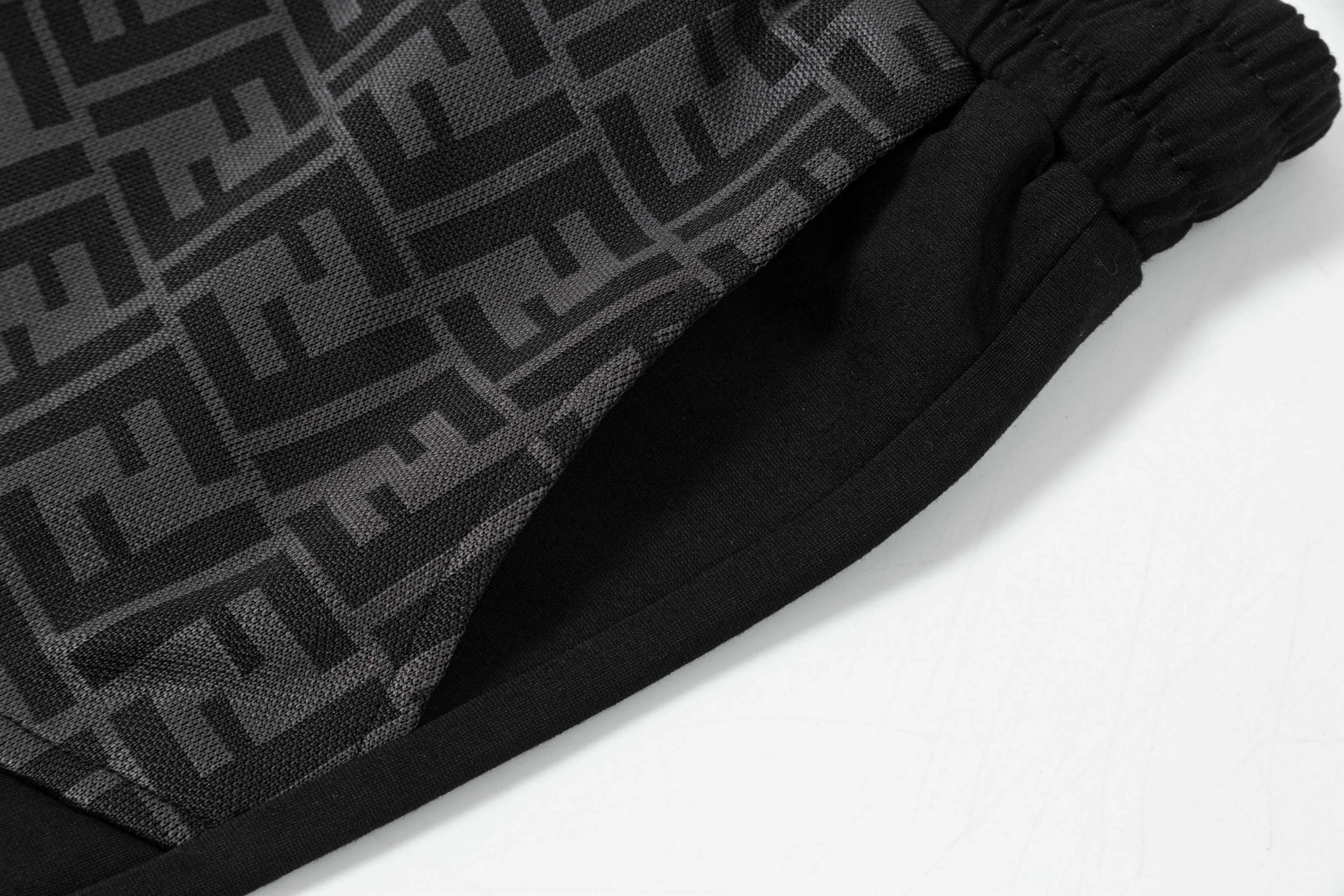 【FENDI  公式旗艦店】フェンディ  ショートパンツご好評に付き再入荷！250226