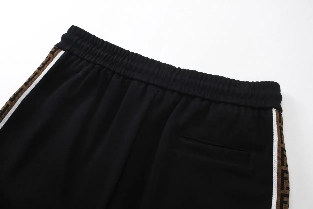 【FENDI  公式旗艦店】フェンディ  ショートパンツご好評に付き再入荷！250226