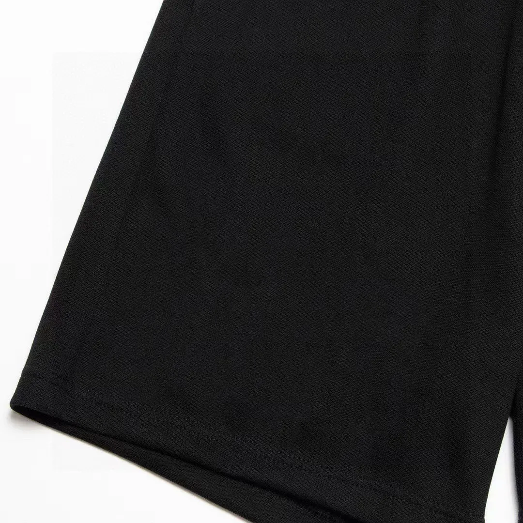 【FENDI  公式旗艦店】フェンディ ショートパンツ  ご好評に付き再入荷！
