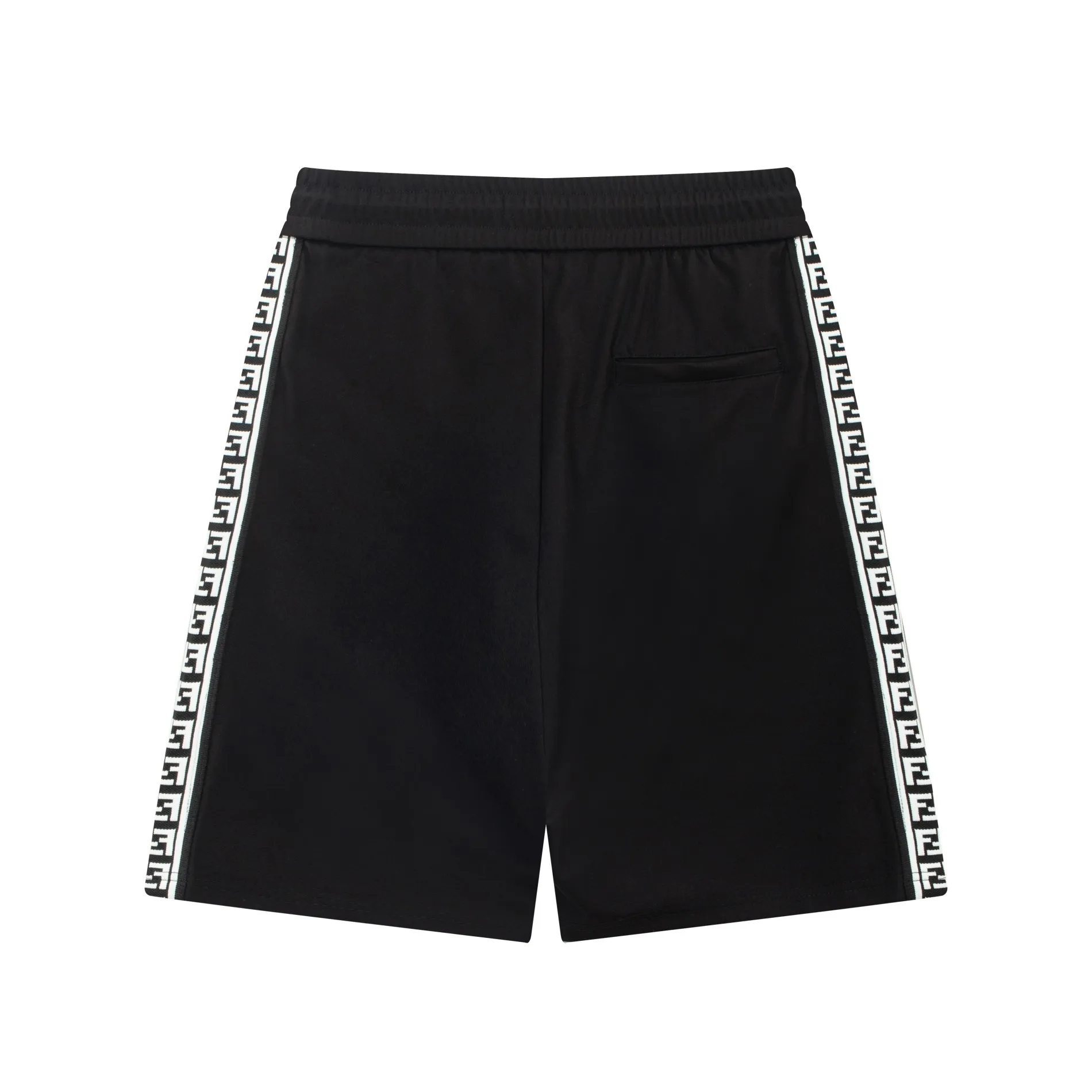 【FENDI 公式旗艦店】モンクレール   ショートパンツ  ご好評に付き再入荷！