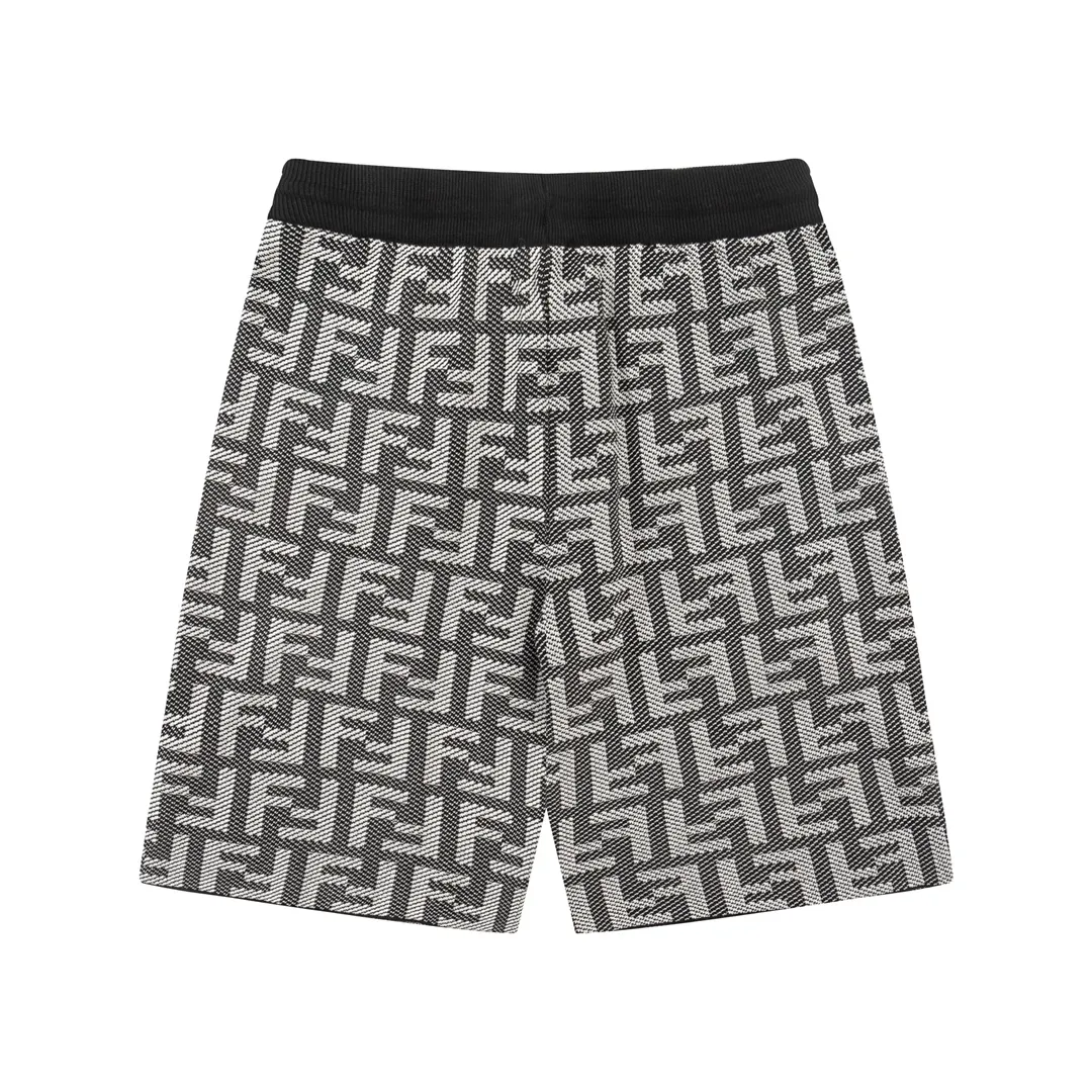 【FENDI  公式旗艦店】フェンディ   ショートパンツご好評に付き再入荷！