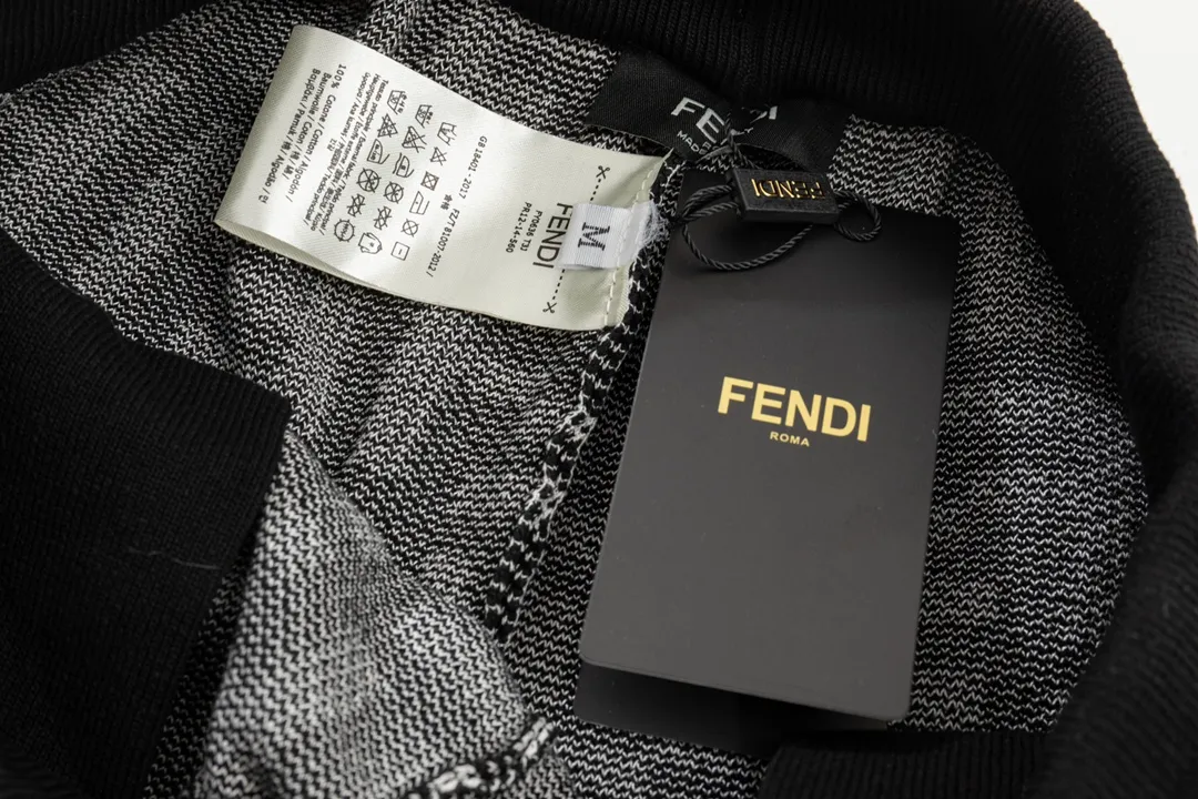 【FENDI  公式旗艦店】フェンディ   ショートパンツご好評に付き再入荷！