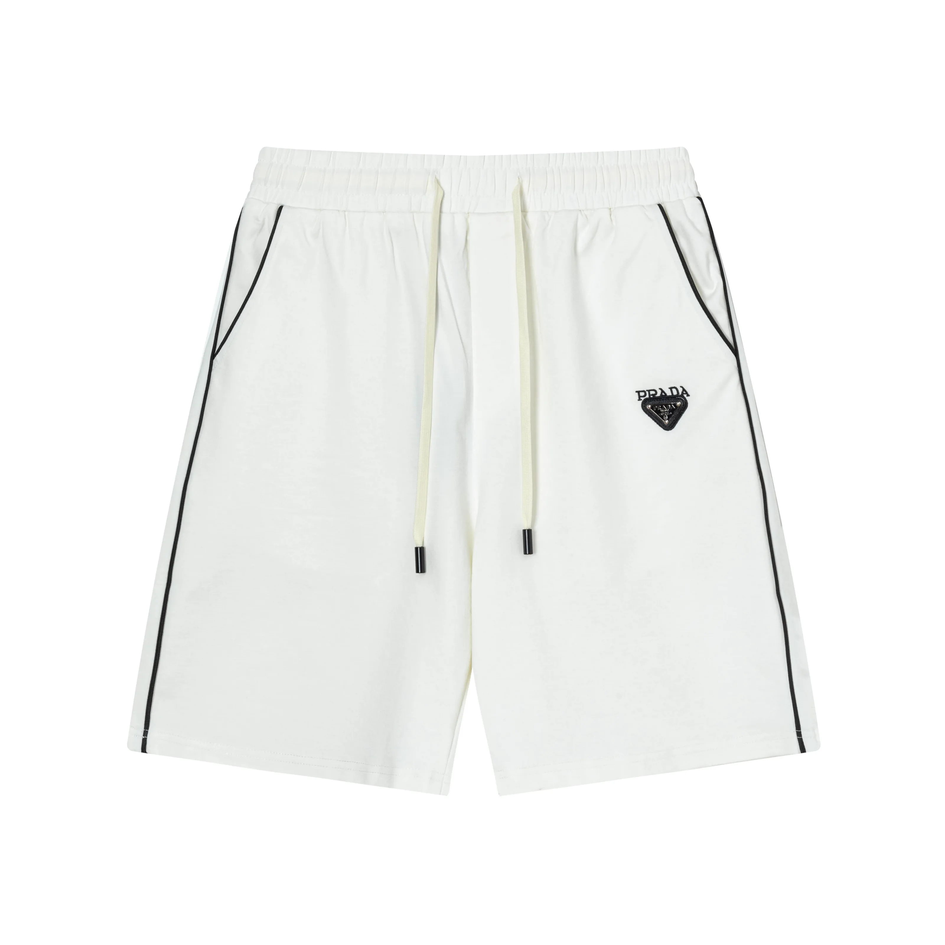 【PRADA  公式旗艦店】プラダ ショートパンツご好評に付き再入荷！250227