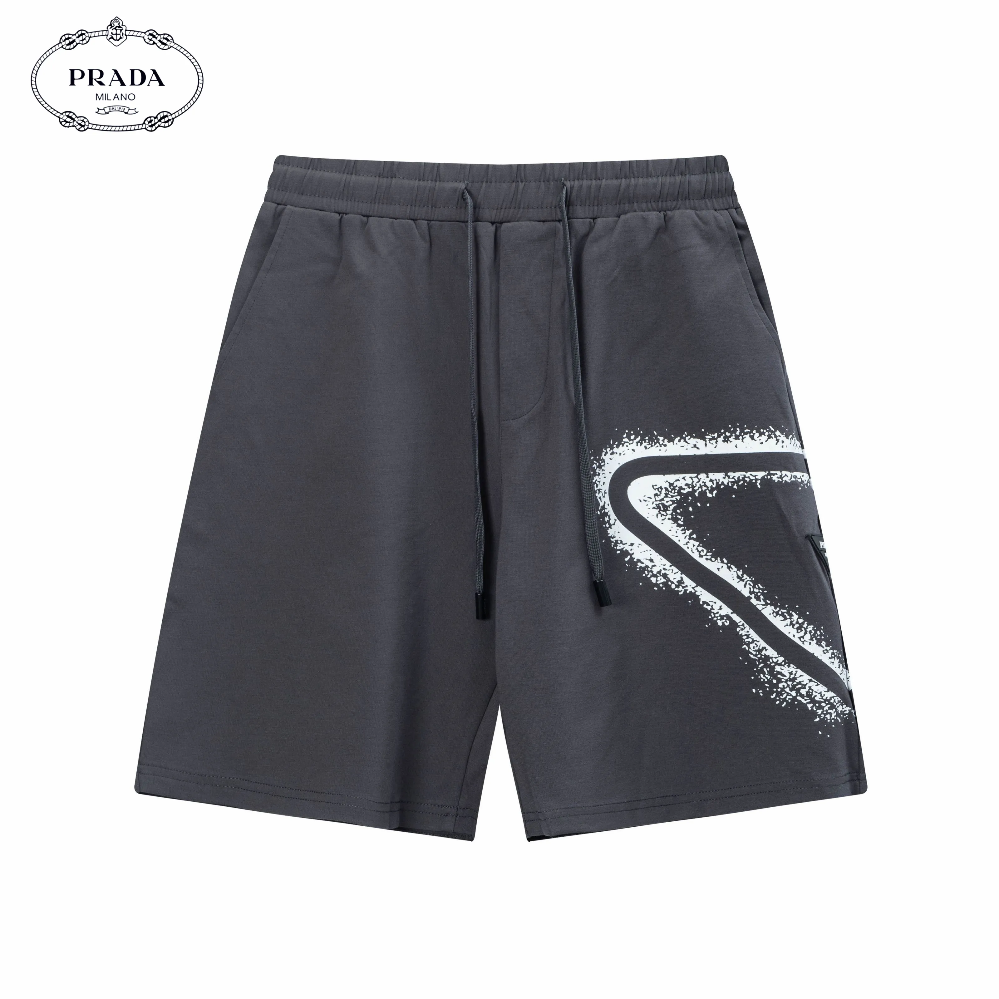 【PRADA  公式旗艦店】プラダ ショートパンツご好評に付き再入荷！250227