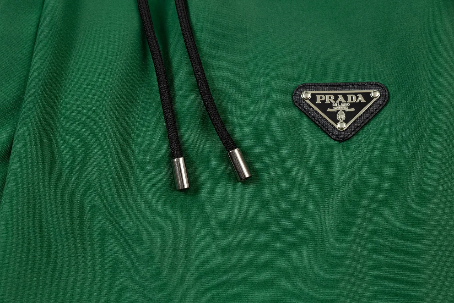 【PRADA  公式旗艦店】プラダ ショートパンツ  ご好評に付き再入荷！