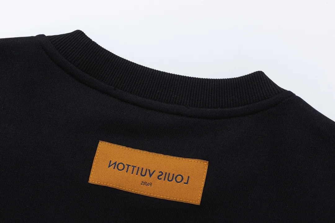 【LOUIS VUITTON  公式旗艦店】ルイヴィトン  丸首の衛衣 スウェットご好評に付き再入荷 240829