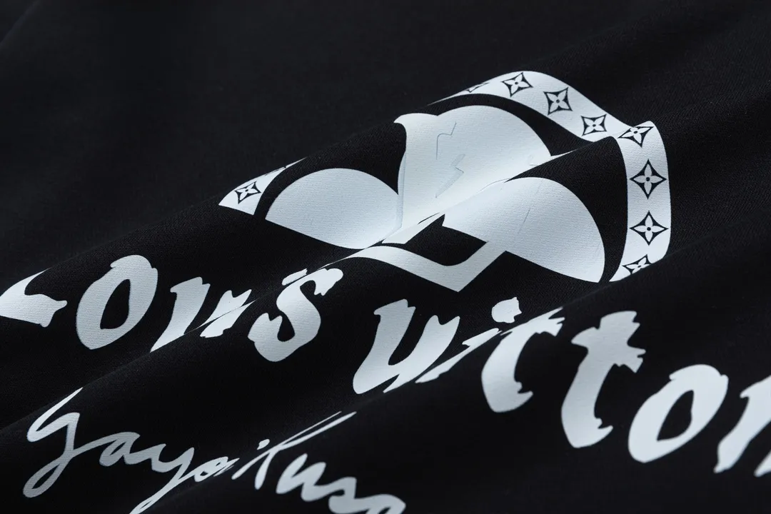【LOUIS VUITTON  公式旗艦店】ルイヴィトン  丸首の衛衣 スウェットご好評に付き再入荷 240829
