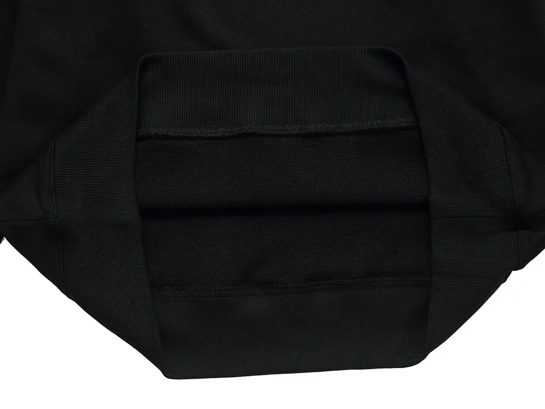 【LOUIS VUITTON  公式旗艦店】ルイヴィトン 丸首の衛衣 スウェット ご好評に付き再入荷 240808