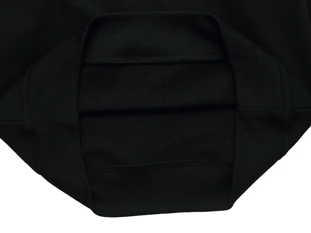 【LOUIS VUITTON  公式旗艦店】ルイヴィトン 丸首の衛衣 スウェット ご好評に付き再入荷 240808