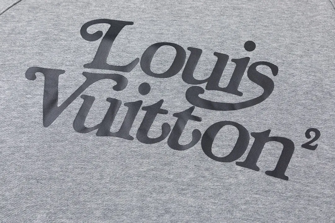 【LOUIS VUITTON  公式旗艦店】ルイヴィトン 丸首の衛衣 スウェット ご好評に付き再入荷 240808