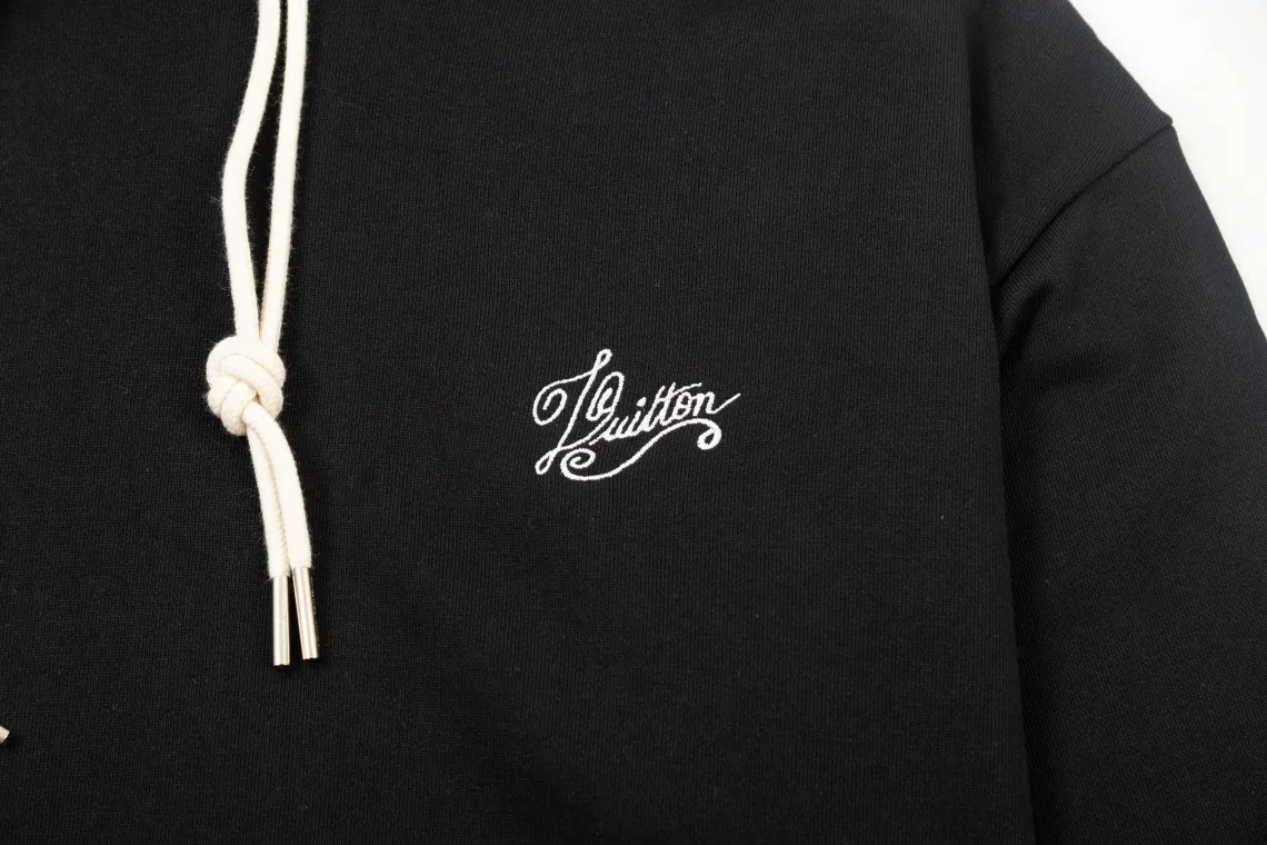 【LOUIS VUITTON 公式旗艦店】ルイヴィトン  パーカースウェットご好評に付き再入荷 240805
