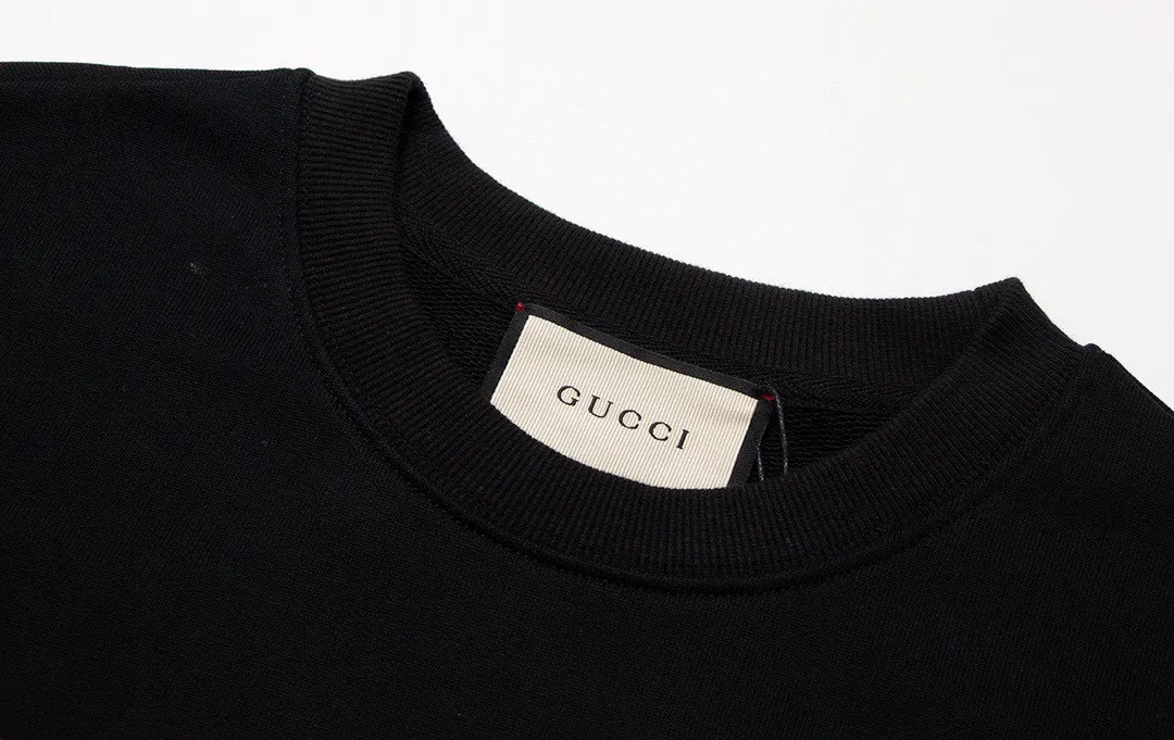 【GUCCI  公式旗艦店】グッチ  丸首の衛衣  スウェット ご好評に付き再入荷！241120