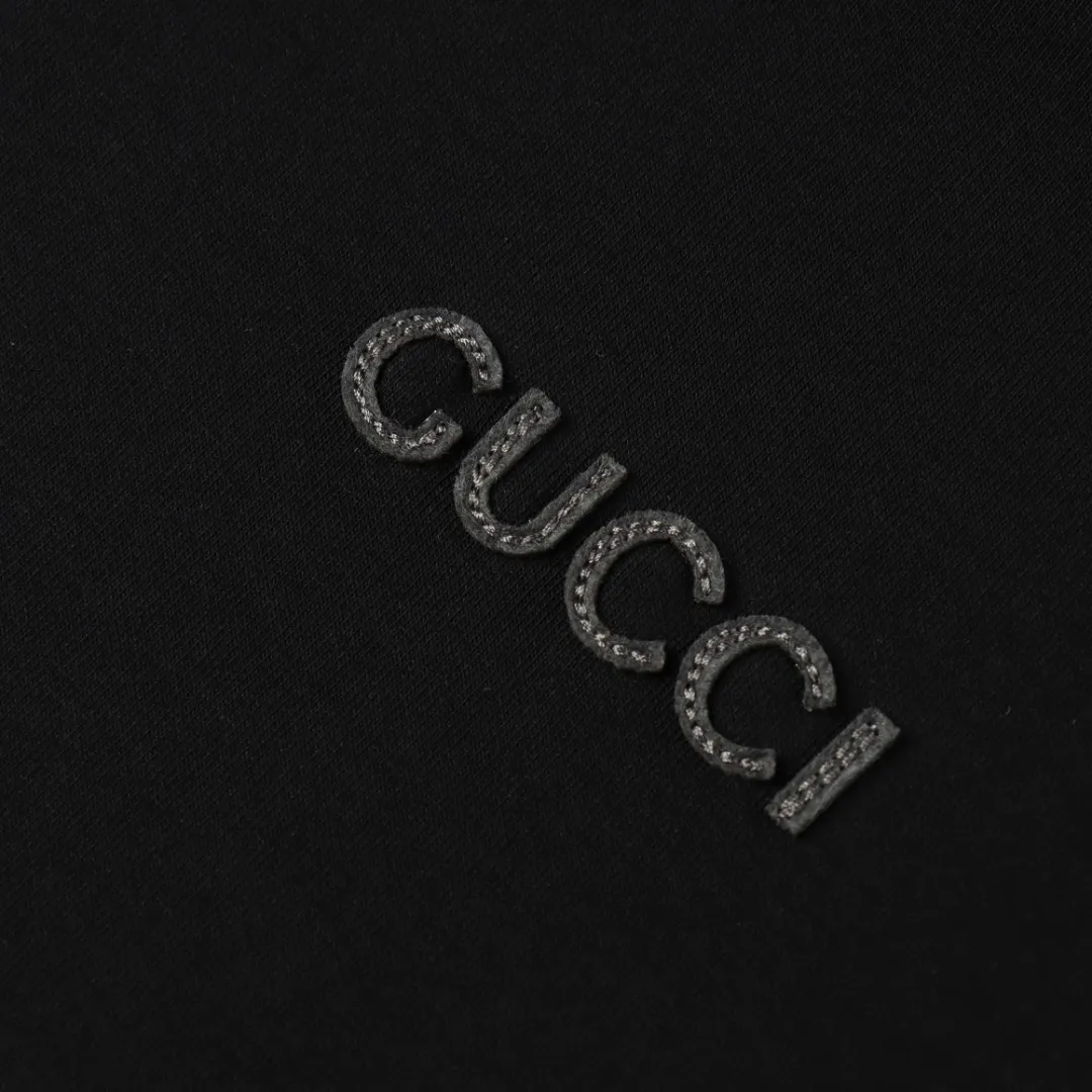 【GUCCI  公式旗艦店】グッチ パーカー スウェットご好評に付き再入荷 241113