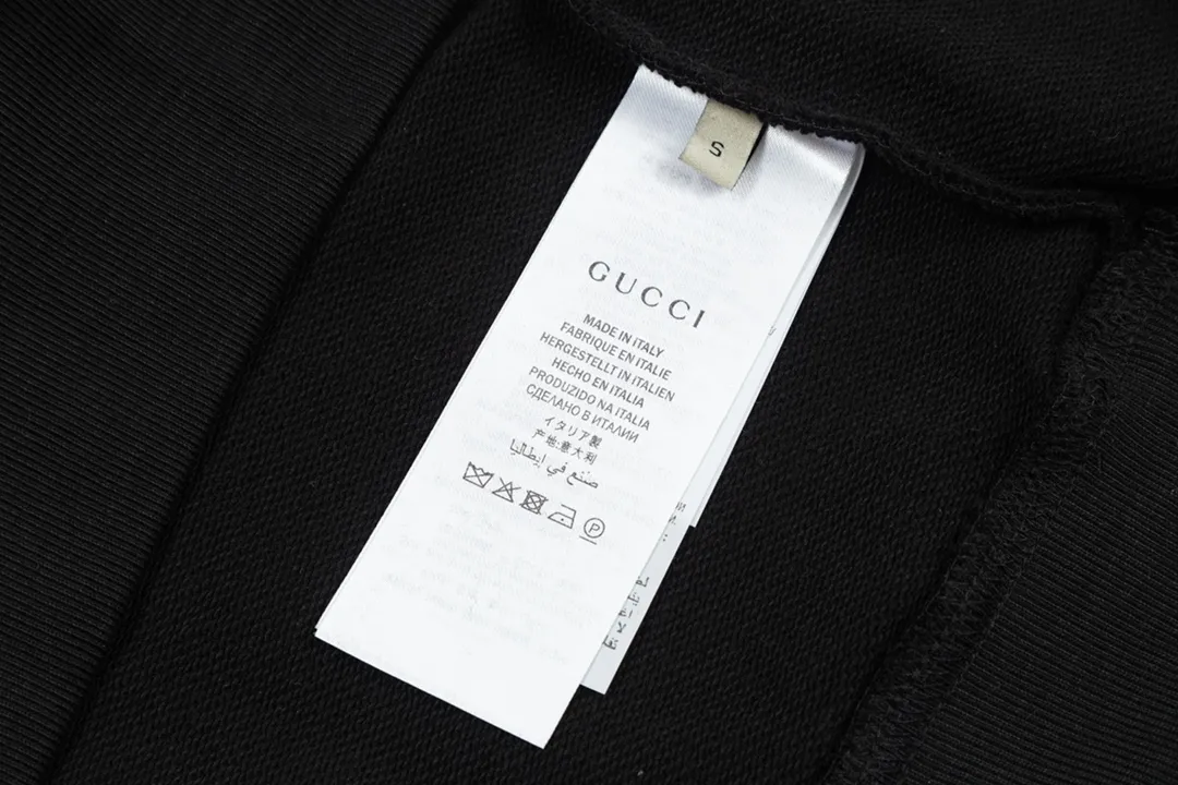 【GUCCI  公式旗艦店】グッチ 丸首の衛衣 スウェットご好評に付き再入荷 240902