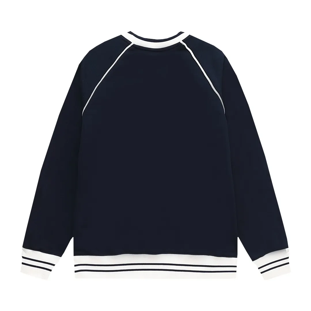 【GUCCI  公式旗艦店】グッチ  丸首の衛衣 スウェットご好評に付き再入荷 240828