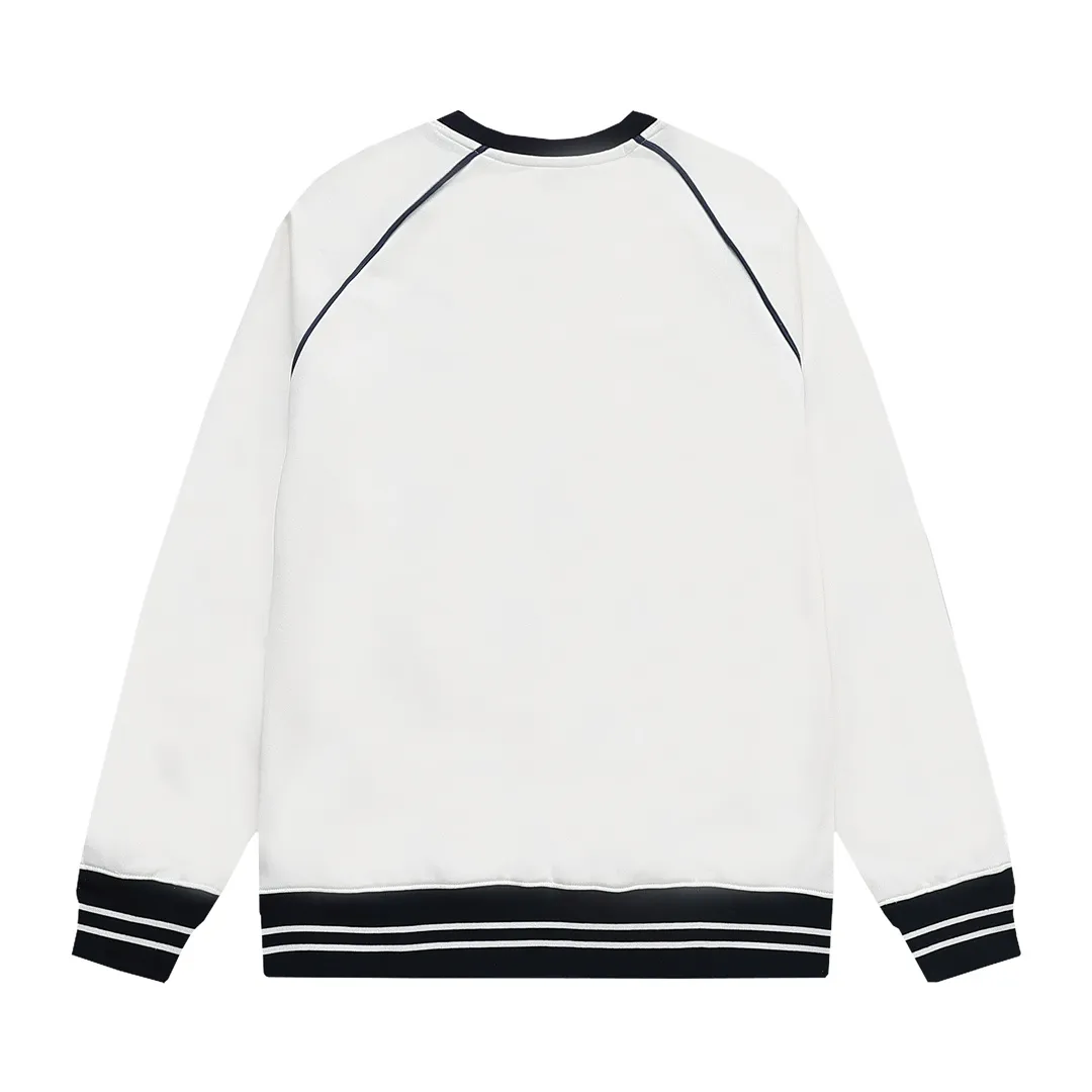 【GUCCI  公式旗艦店】グッチ  丸首の衛衣 スウェットご好評に付き再入荷 240828