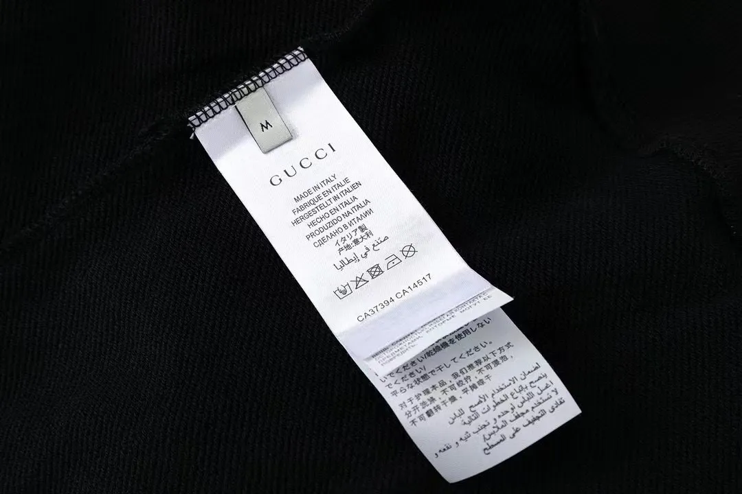 【GUCCI  公式旗艦店】グッチ 丸首の衛衣 スウェットご好評に付き再入荷 240828