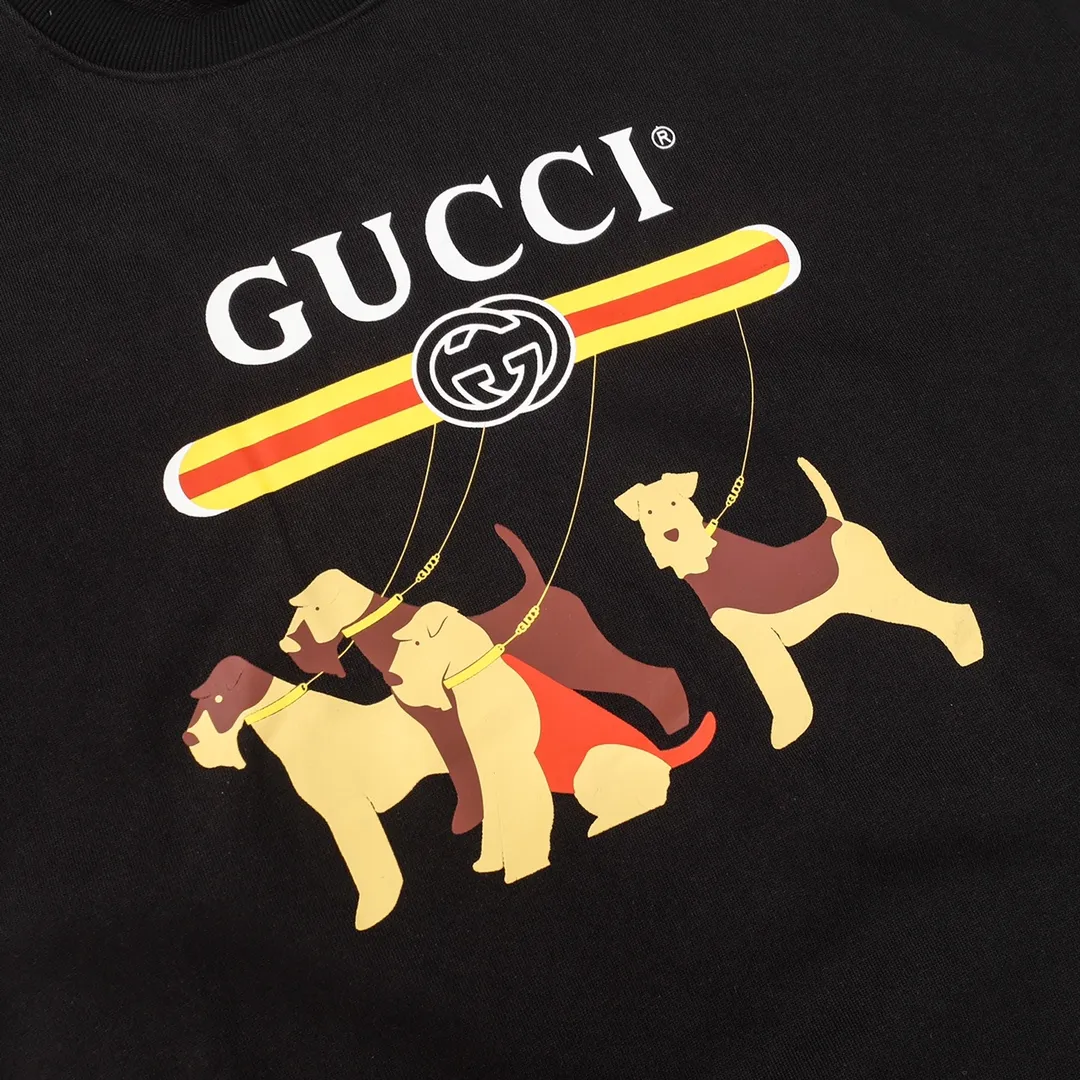 【GUCCI  公式旗艦店】グッチ  丸首の衛衣 スウェットご好評に付き再入荷 240816