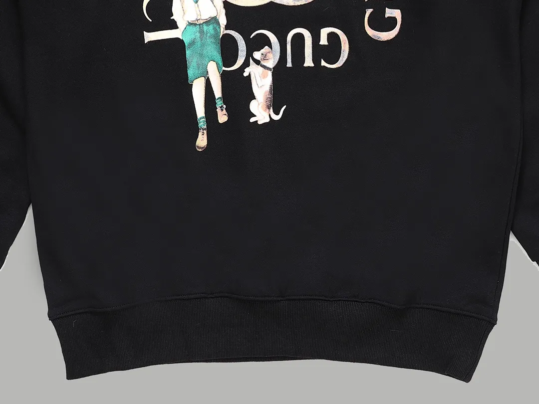 【GUCCI  公式旗艦店】グッチ 丸首の衛衣 スウェットご好評に付き再入荷 240811