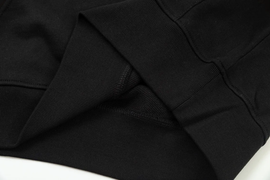 【GUCCI  公式旗艦店】グッチ  パーカー  スウェットご好評に付き再入荷 240805