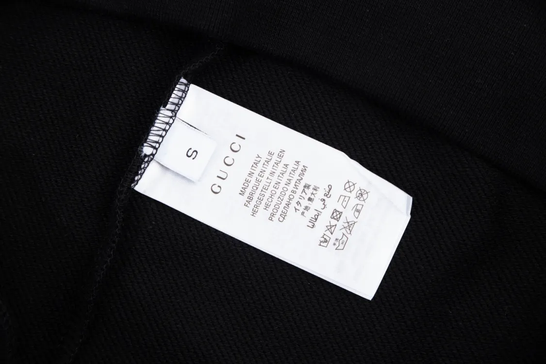 【GUCCI  公式旗艦店】グッチ 丸首の衛衣 スウェットご好評に付き再入荷！