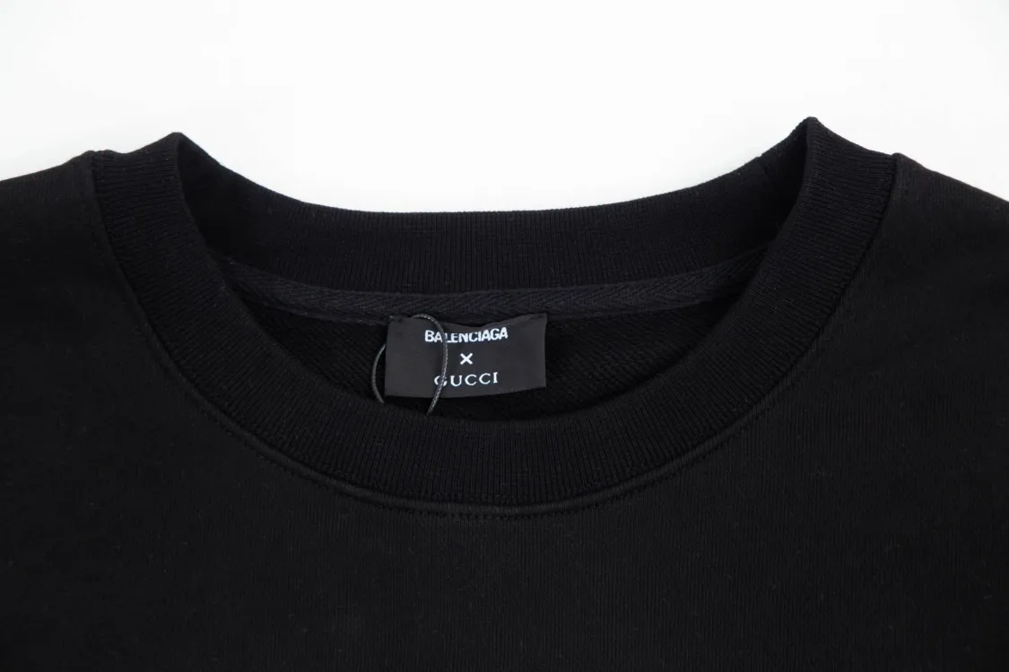【GUCCI  公式旗艦店】グッチ  丸首の衛衣 スウェットご好評に付き再入荷！