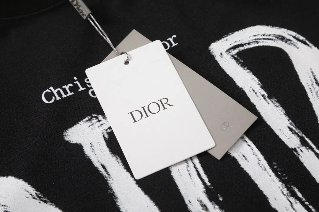 【DIOR 公式旗艦店】ディオール  丸首の衛衣 スウェットご好評に付き再入荷250110