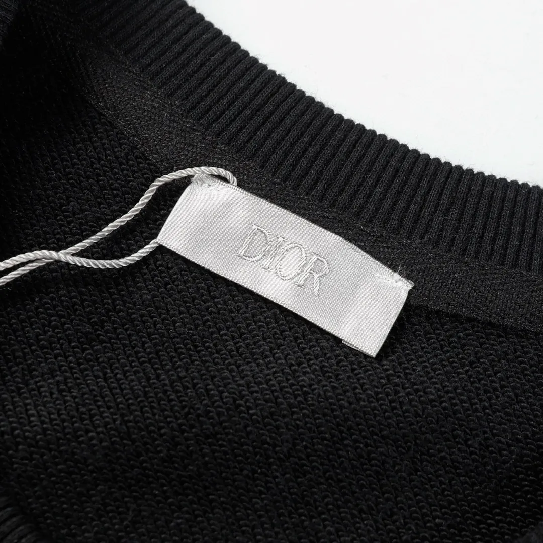 【DIOR 公式旗艦店】ディオール  丸首の衛衣 スウェットご好評に付き再入荷 241025