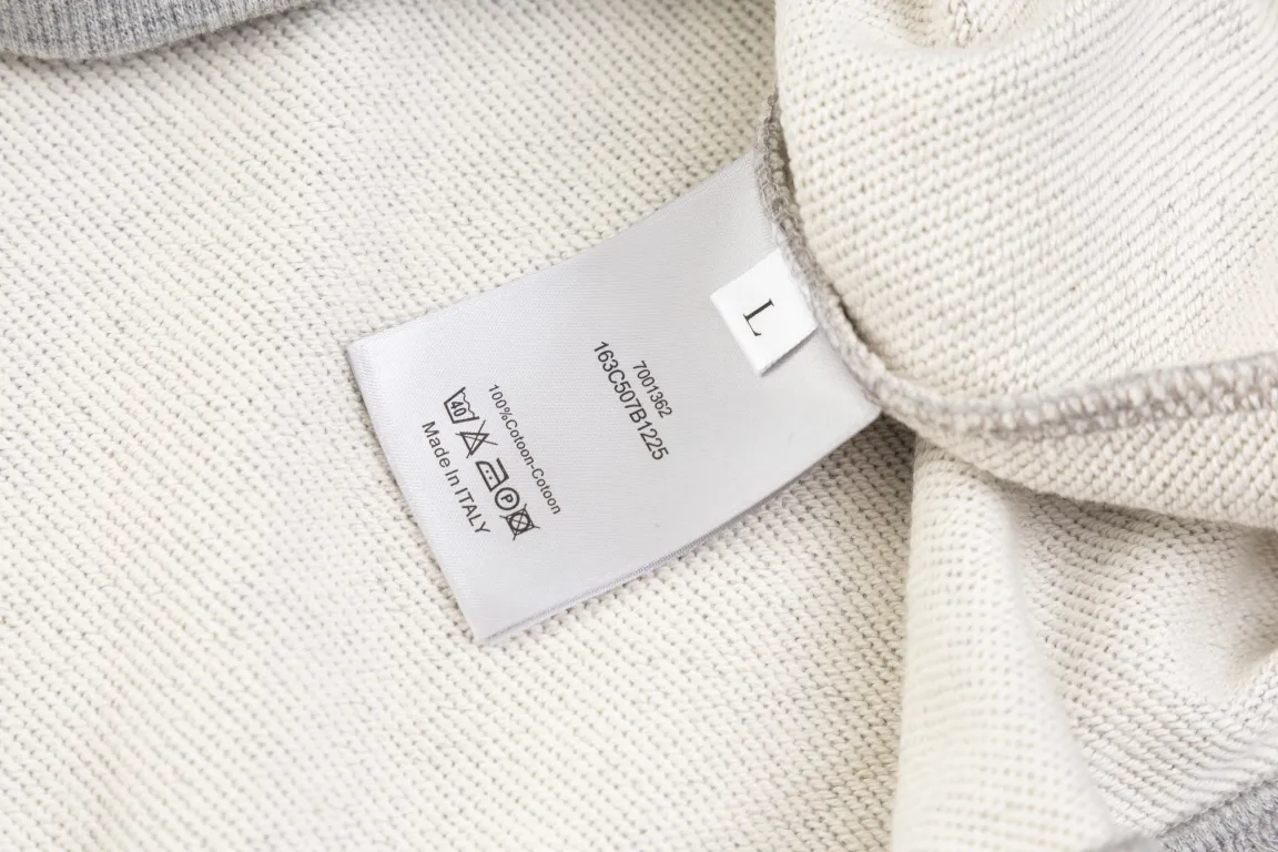 【DIOR 公式旗艦店】ディオール  丸首の衛衣 スウェットご好評に付き再入荷 241025
