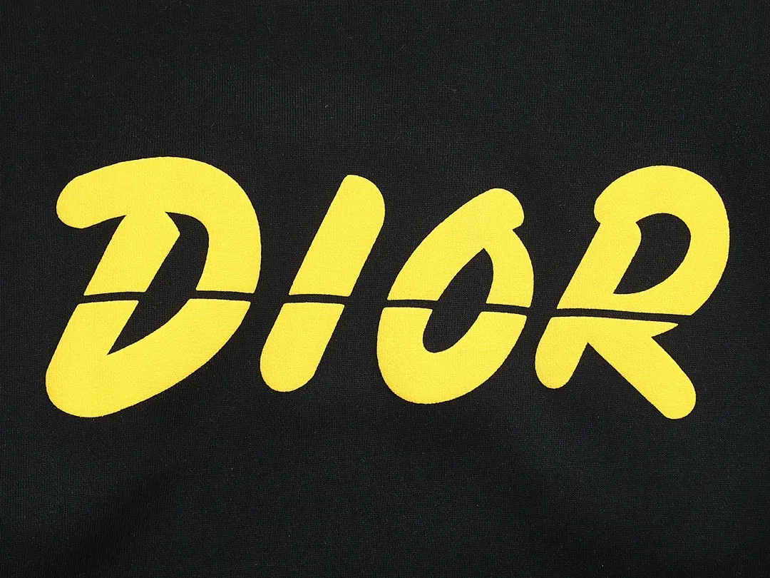 【DIOR 公式旗艦店】ディオール  丸首の衛衣 スウェットご好評に付き再入荷 240829