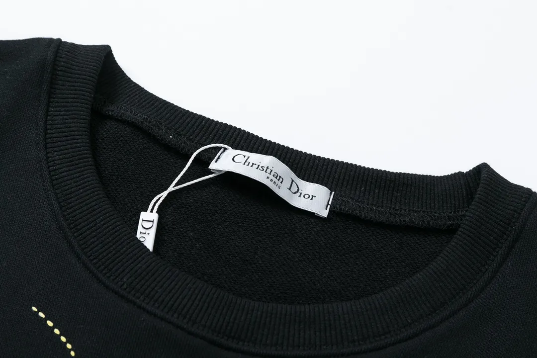 【DIOR 公式旗艦店】ディオール  丸首の衛衣 スウェットご好評に付き再入荷 240829
