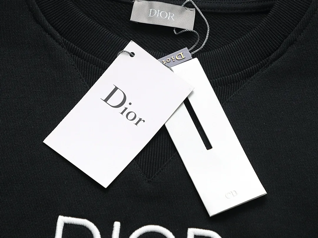 【DIOR  公式旗艦店】ディオール  丸首の衛衣 ご好評に付き再入荷 240817