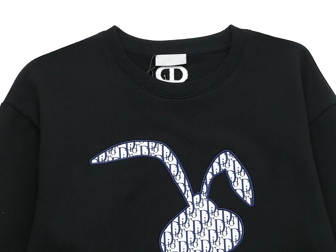 【DIOR  公式旗艦店】ディオール  丸首の衛衣 ご好評に付き再入荷 240809
