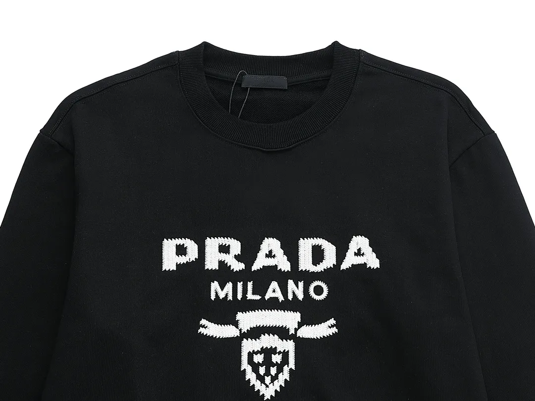 【PRADA 公式旗艦店】プラダ  丸首の衛衣 スウェットご好評に付き再入荷 240925