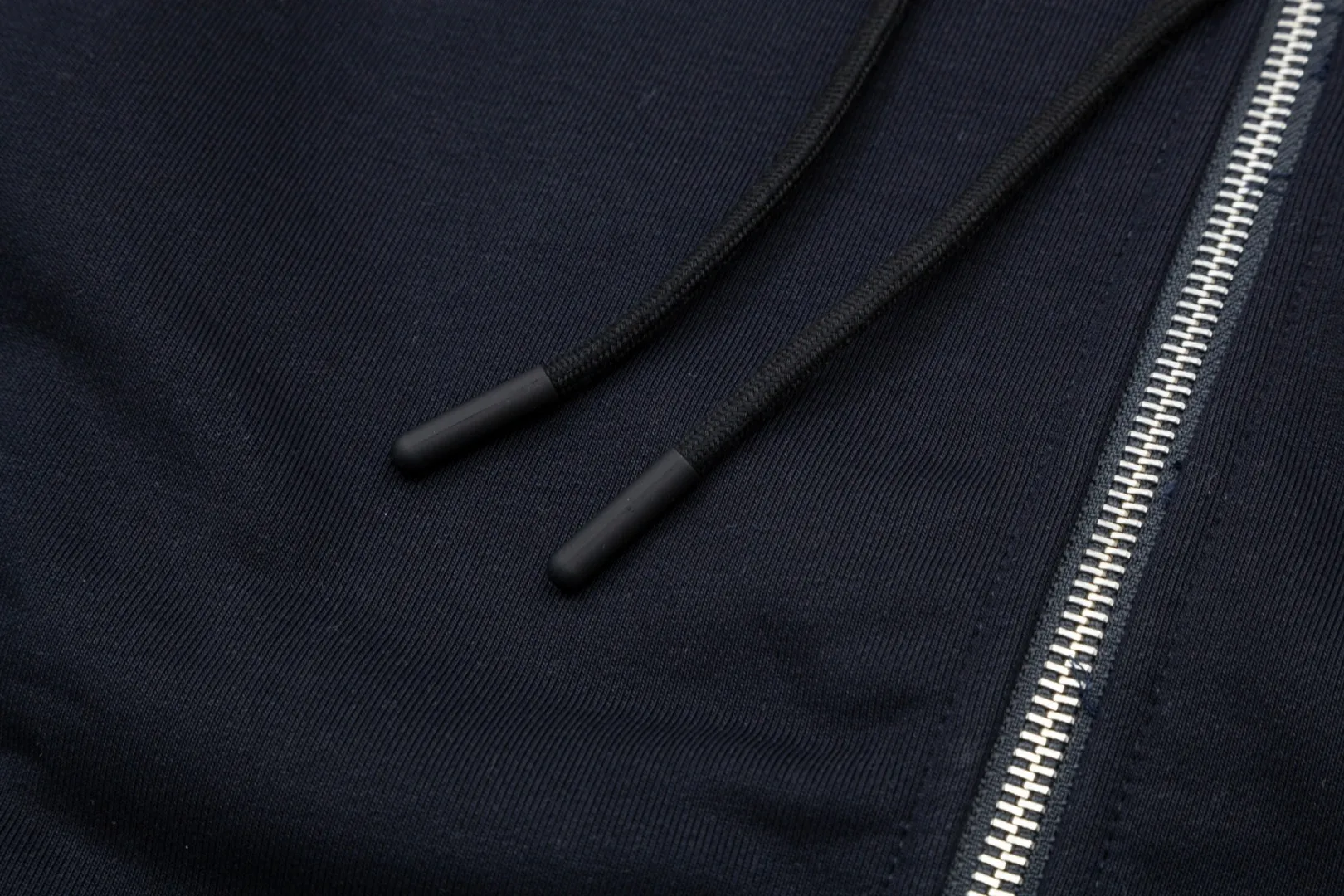 【BURBERRY 公式旗艦店】バーバリー パーカースウェットご好評に付き再入荷！241127