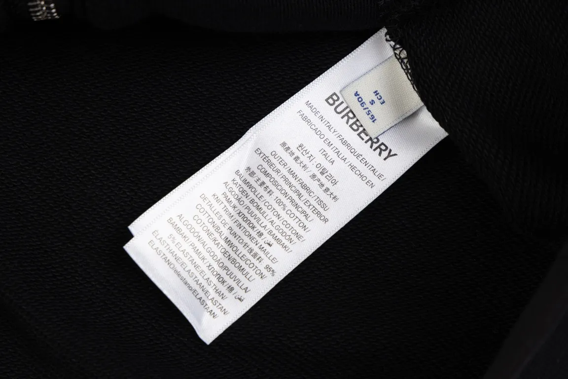 【BURBERRY 公式旗艦店】バーバリー パーカースウェットご好評に付き再入荷！241127