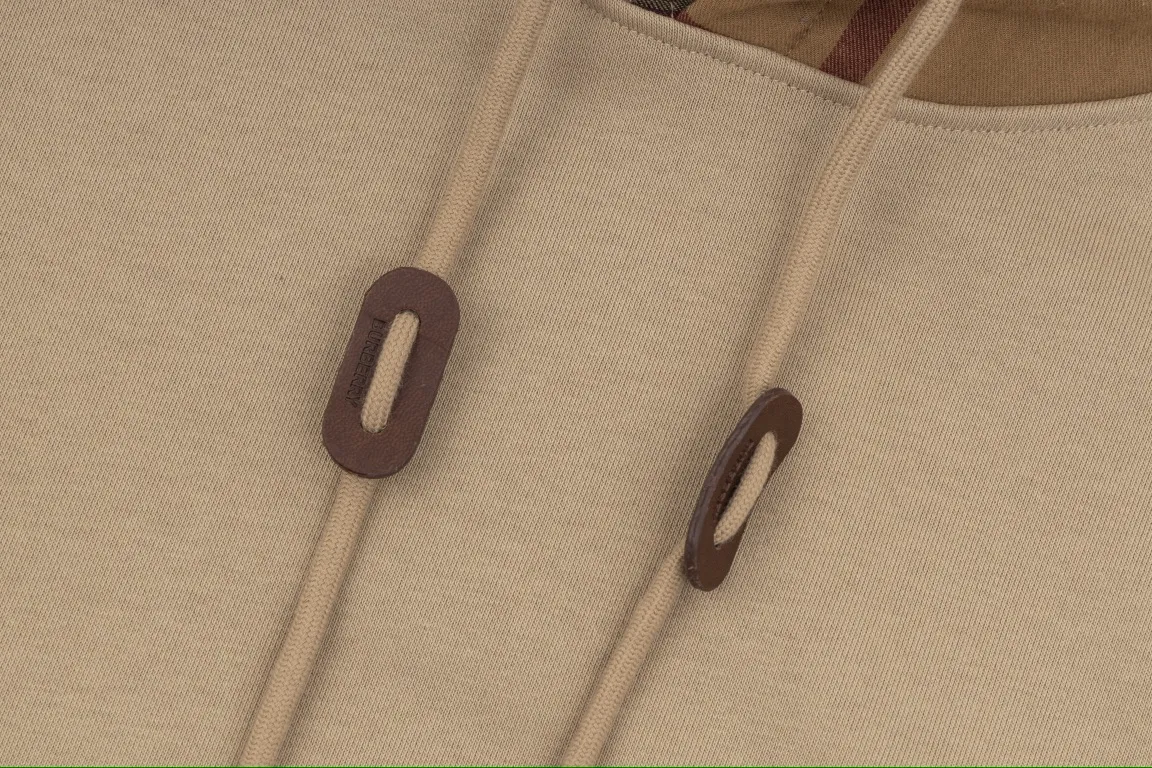 【BURBERRY  公式旗艦店】バーバリー パーカースウェットご好評に付き再入荷！241113