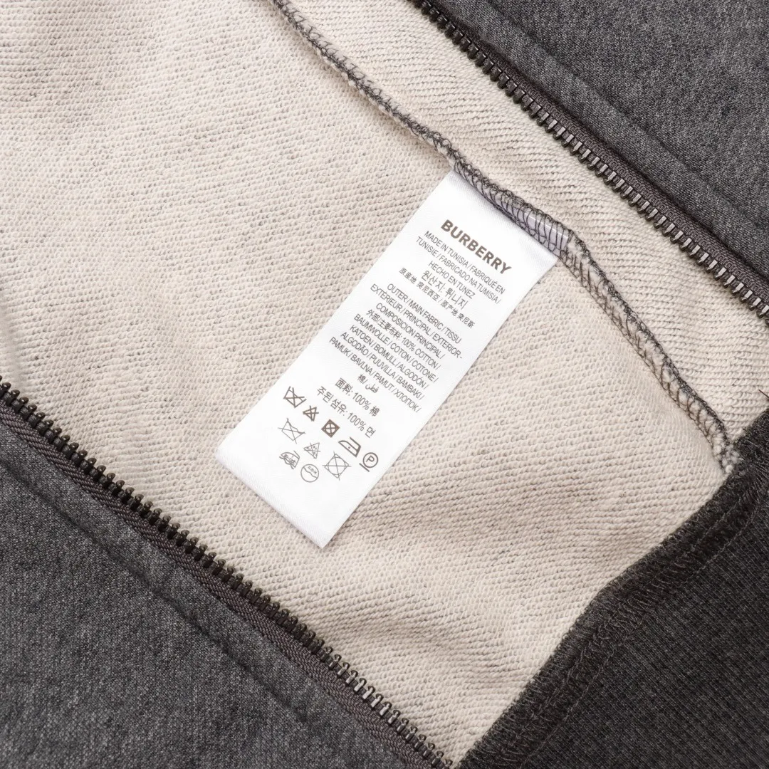 【BURBERRY  公式旗艦店】バーバリー パーカースウェットご好評に付き再入荷！241113