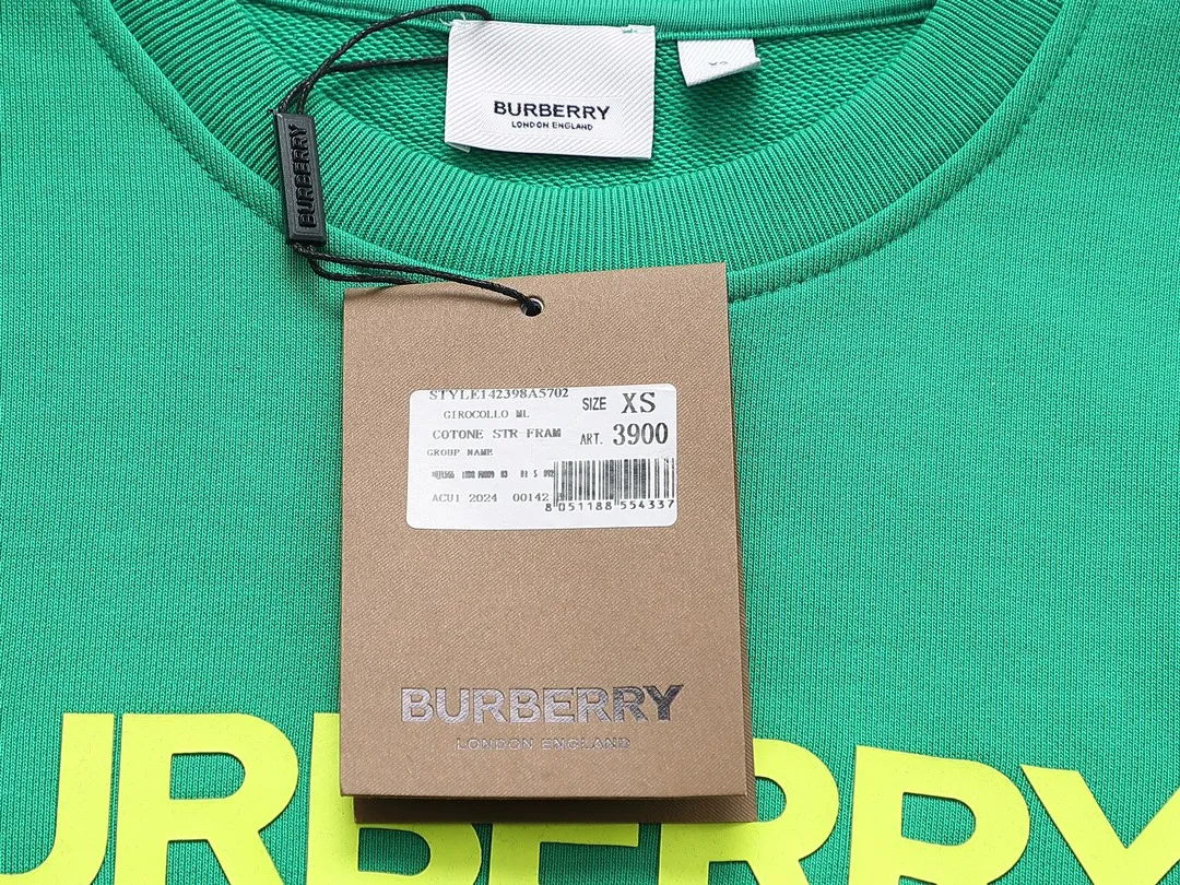 【BURBERRY 公式旗艦店】バーバリー  丸首の衛衣 スウェット ご好評に付き再入荷240829