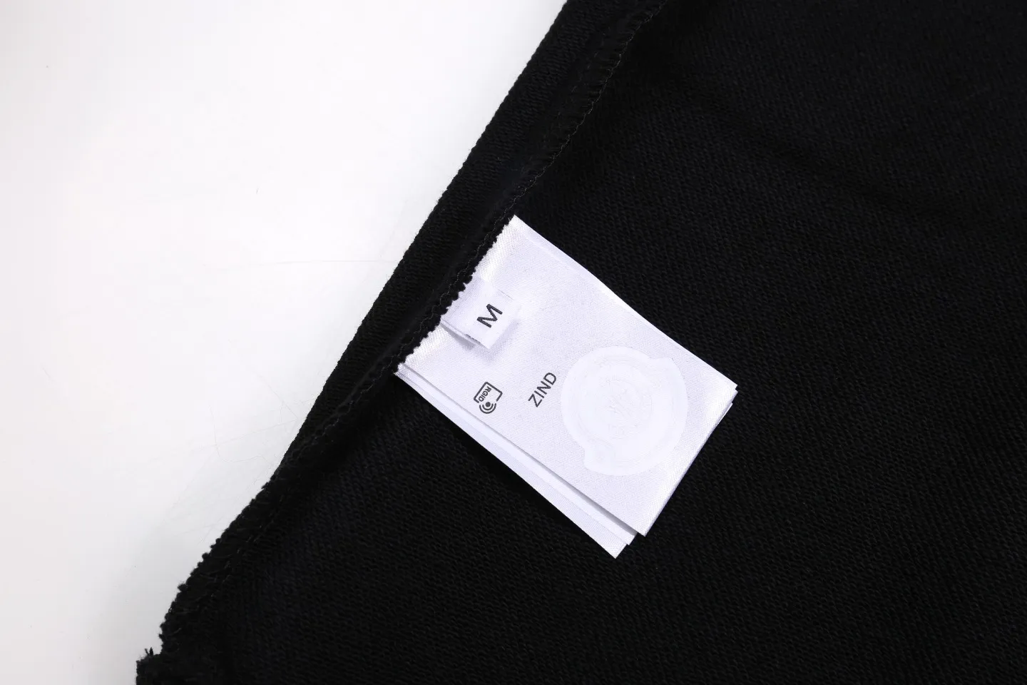 【MONCLER   公式旗艦店】モンクレール   丸首の衛衣  スウェット ご好評に付き再入荷！241120