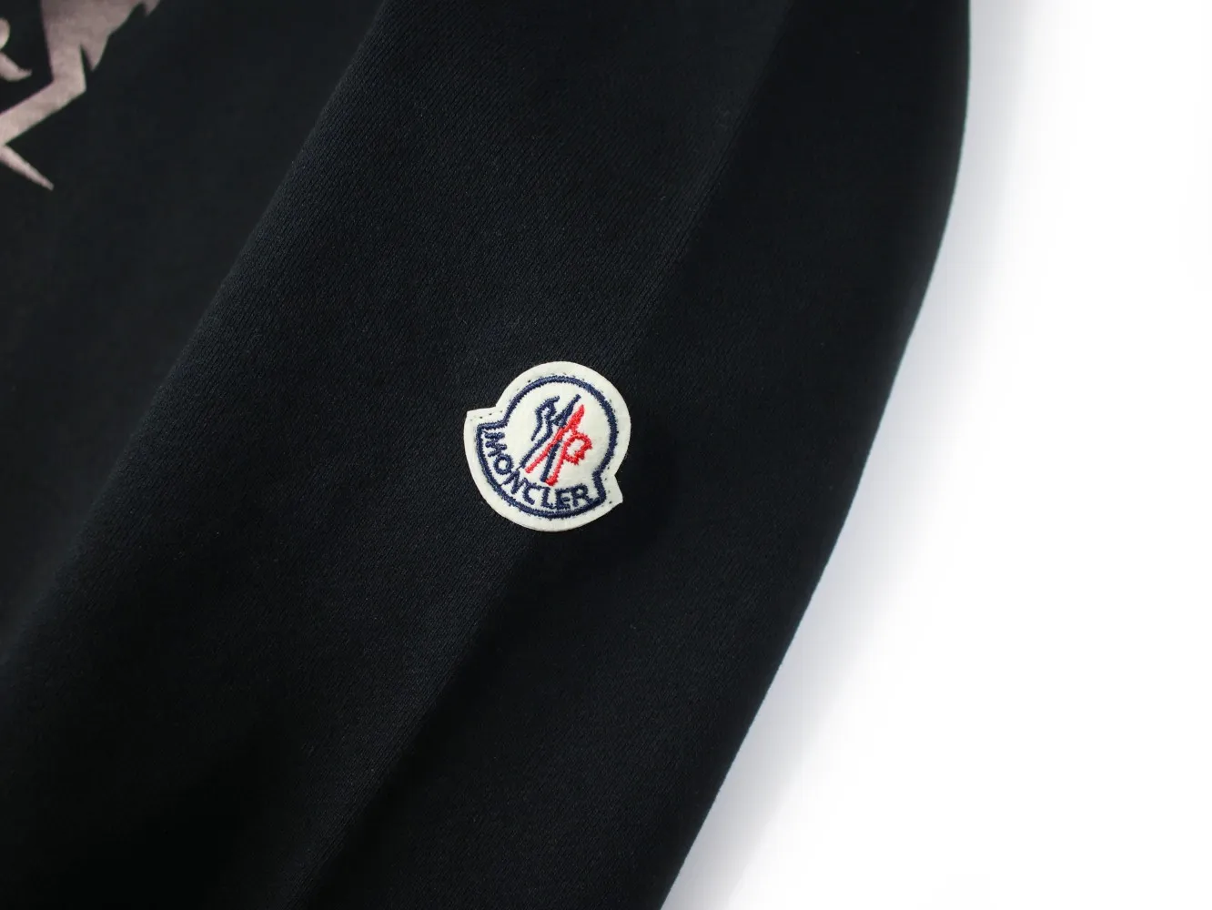 【MONCLER 公式旗艦店】モンクレール  丸首の衛衣 スウェットご好評に付き再入荷 241025