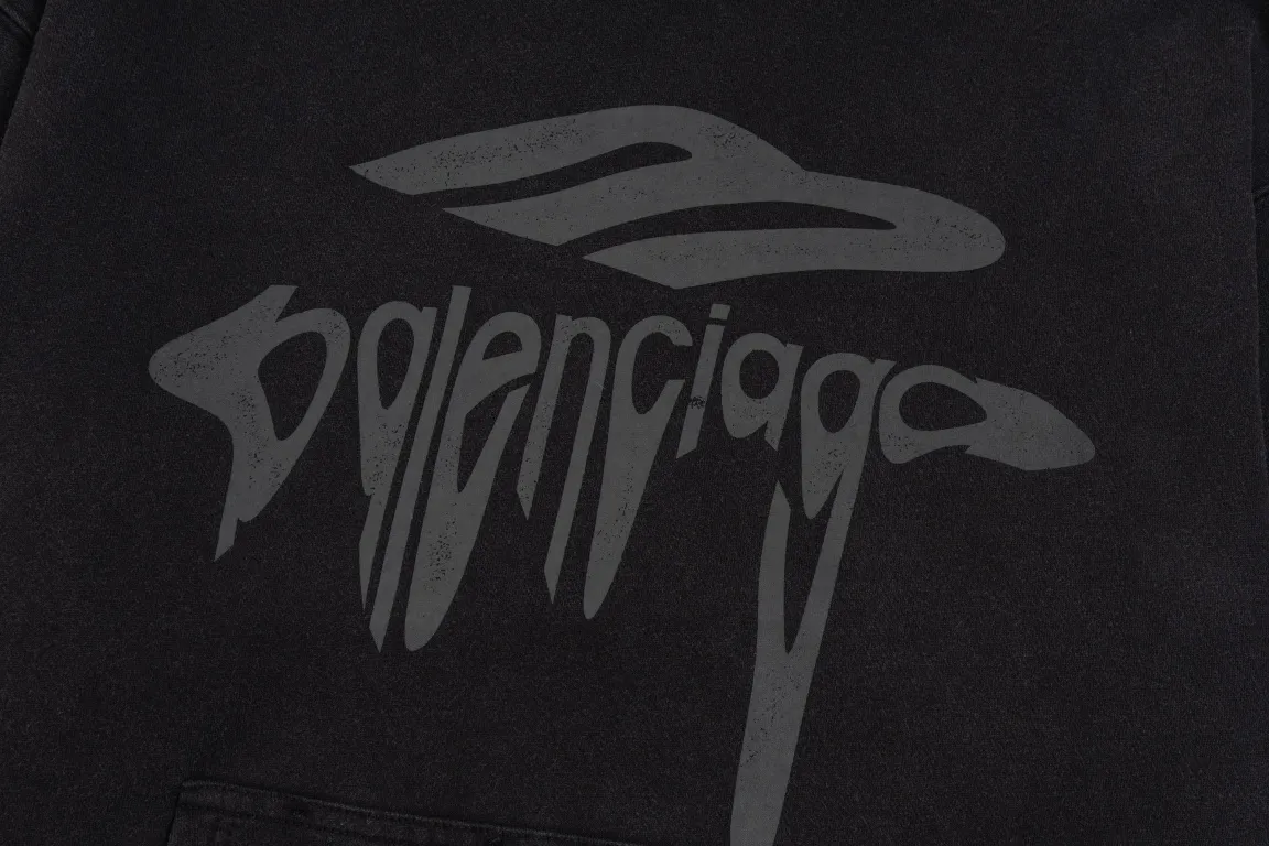 【BALENCIAGA 公式旗艦店】バレンシアガ パーカースウェット ご好評に付き再入荷！241211