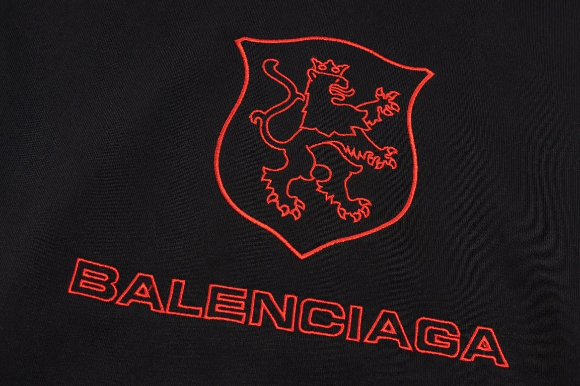 【BALENCIAGA 公式旗艦店】バレンシアガ パーカー スウェット ご好評に付き再入荷！241211