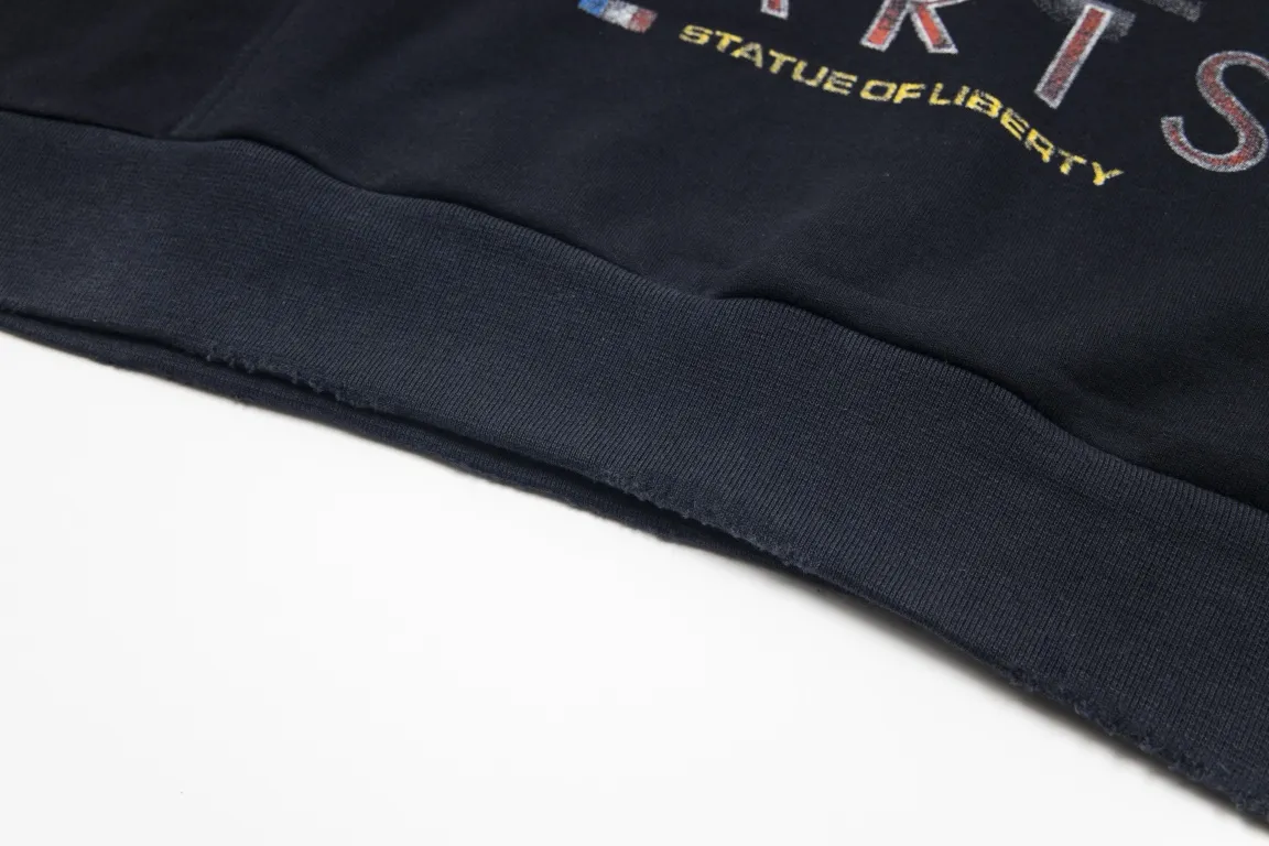 【BALENCIAGA 公式旗艦店】バレンシアガ パーカー スウェット ご好評に付き再入荷！241211